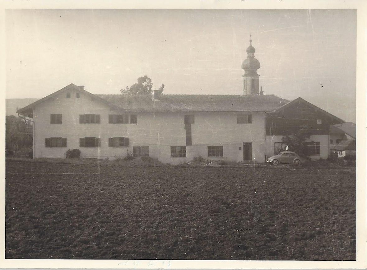 1956-1957 wurde ein weiterer Werkstattbau fertiggestellt